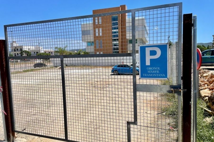 El Hotel Orosol tiene parking con plazas limitadas para sus clientes